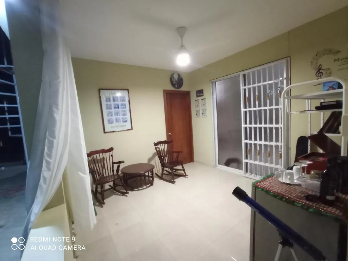 Paraiso Hortensia Ecolodge 산티아고 데 로스 카바예로스 B&B