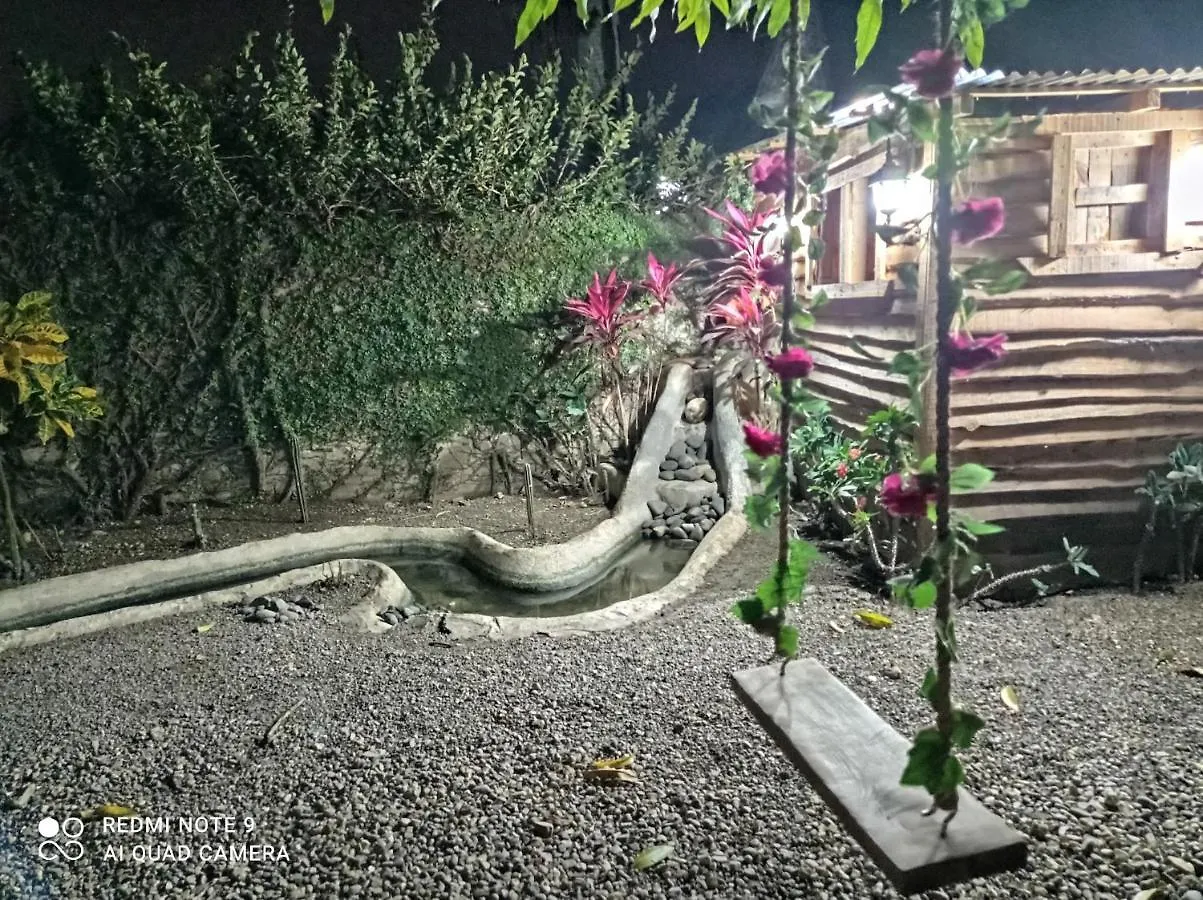 Paraiso Hortensia Ecolodge サンティアゴ・デ・ロス・カバリェロス