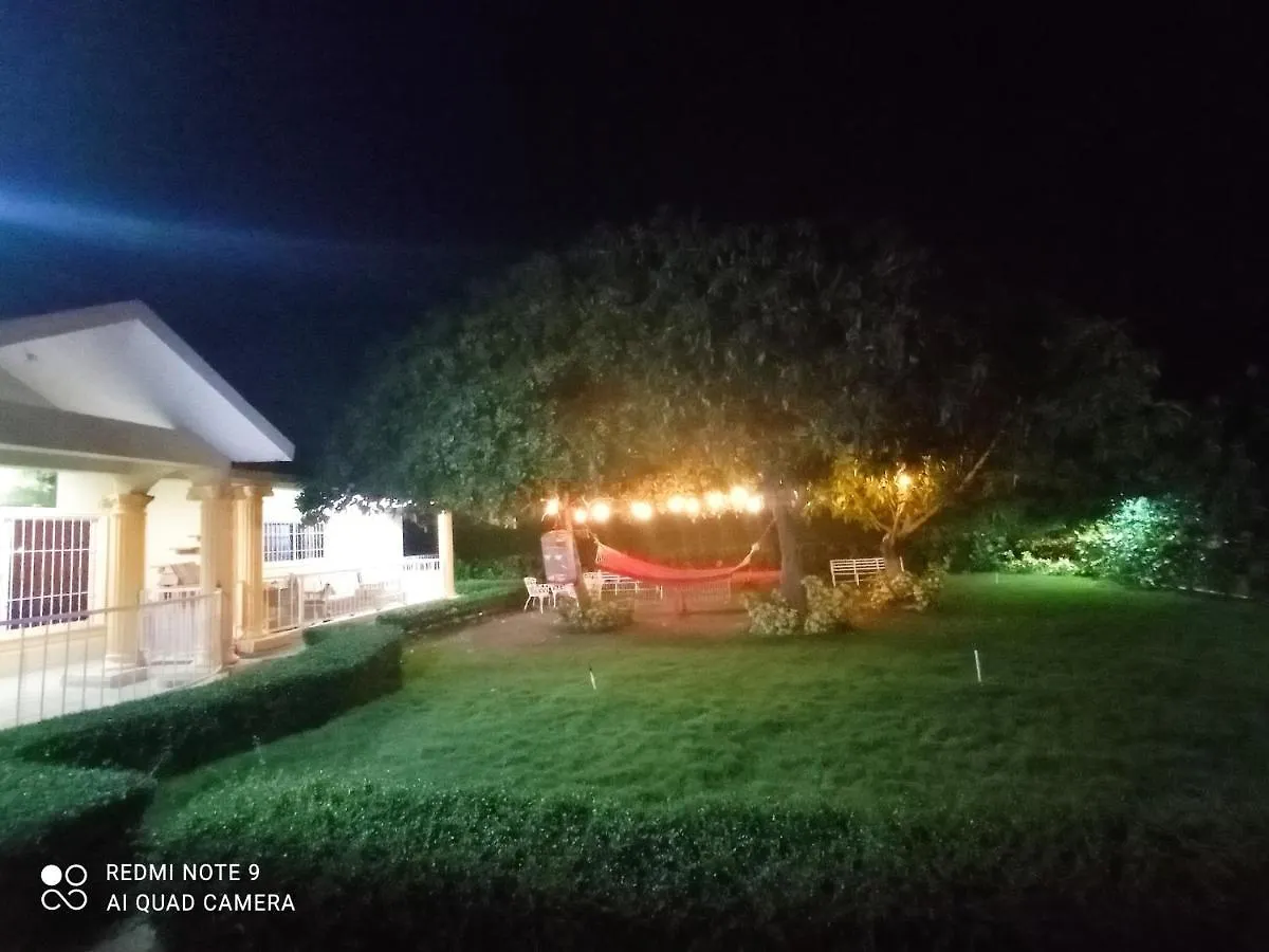 ベッド・アンド・ブレックファスト Paraiso Hortensia Ecolodge サンティアゴ・デ・ロス・カバリェロス